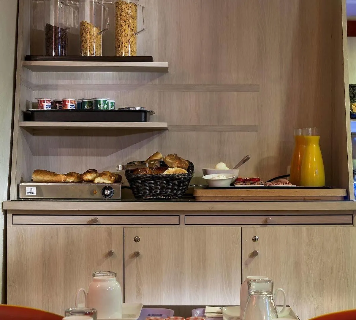 Timhotel Odessa Montparnasse 3*